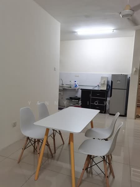 Kondominium untuk Disewa di Platinum Lake PV 15 - Yanny Siow - Kitchen - PropertyGuru.com.my