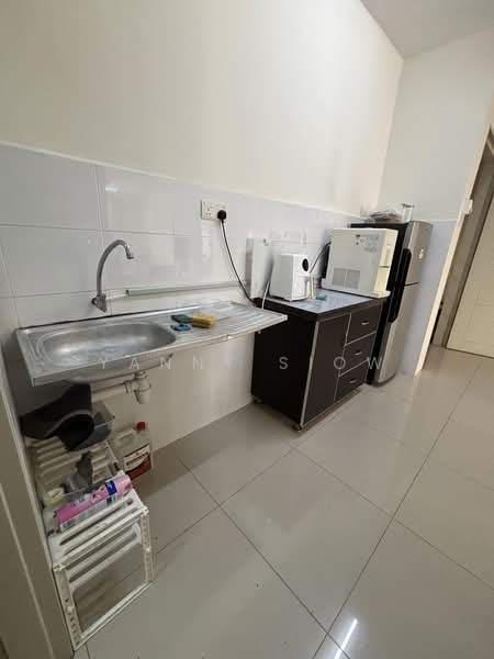 Kondominium untuk Disewa di Platinum Lake PV 15 - Yanny Siow - Kitchen - PropertyGuru.com.my