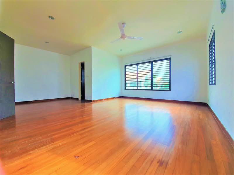 2-storey Terraced House for Sale in Alam Impian (Shah Alam) - Yus . - Masterbed Room - PropertyGuru.com.my