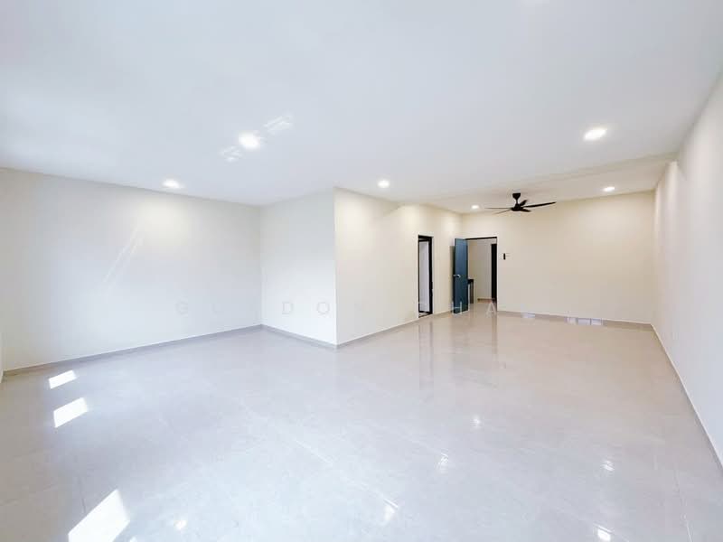 Rumah Teres 2 Tingkat untuk Dijual di Permas Jaya (Johor) - Gordon Chai - Living Room - PropertyGuru.com.my