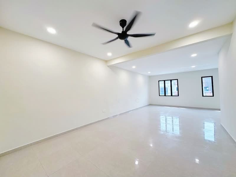 Rumah Teres 2 Tingkat untuk Dijual di Permas Jaya (Johor) - Gordon Chai - Living Room - PropertyGuru.com.my