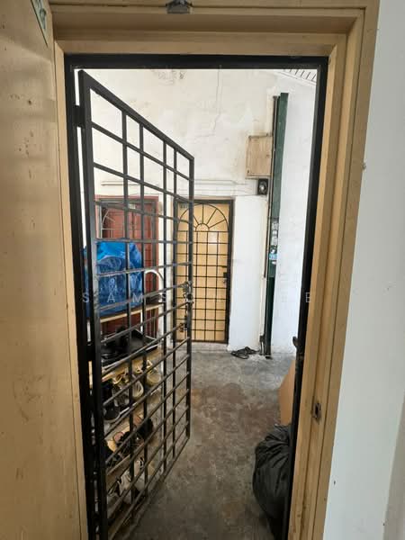 Apartment for Sale at Las Palmas (Palas) - Samson Lee - Entrance - PropertyGuru.com.my