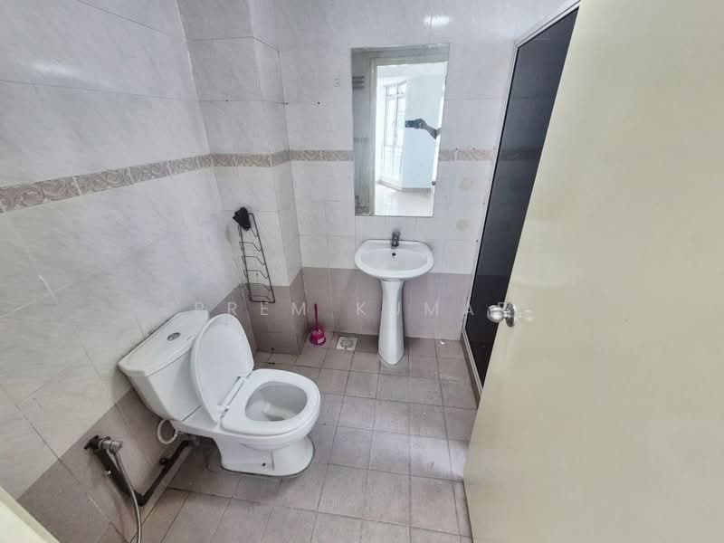 Condominium for Sale at Villa Scott - Prem Kumar - Bathroom - PropertyGuru.com.my