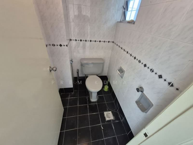 Condominium for Sale at Villa Scott - Prem Kumar - Bathroom - PropertyGuru.com.my