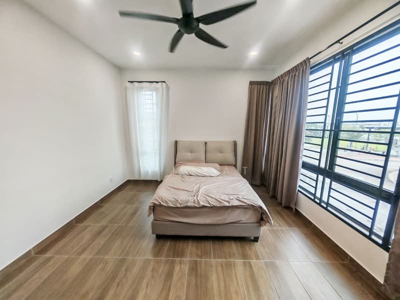 Cluster House for Sale in Taman Austin Duta (Tebrau) - Yik Tat - PropertyGuru.com.my