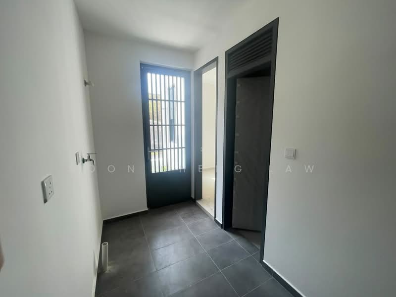 2-storey Terraced House for Sale in Jade Hills (Kajang) - Soon Sheng Law - Entrance - PropertyGuru.com.my