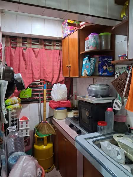 Apartment for Sale at Apartment Mawar - Samson Lee - Kitchen - PropertyGuru.com.my