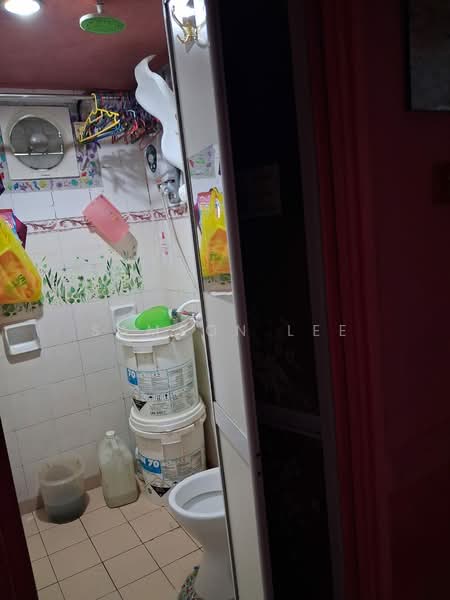 Apartment for Sale at Apartment Mawar - Samson Lee - Bathroom - PropertyGuru.com.my