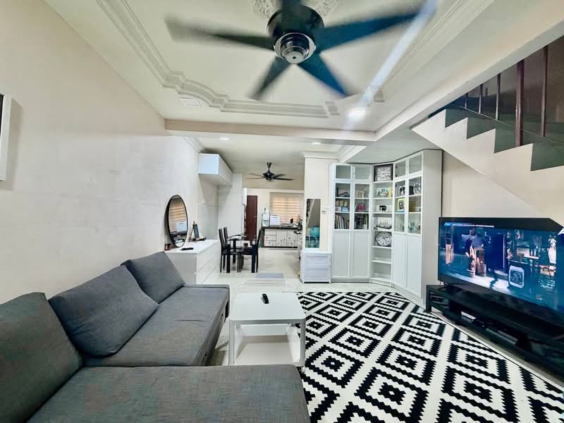 2-storey Terraced House for Sale in Batu Caves (Selangor) - Ashraff Daniel - Living Room - PropertyGuru.com.my