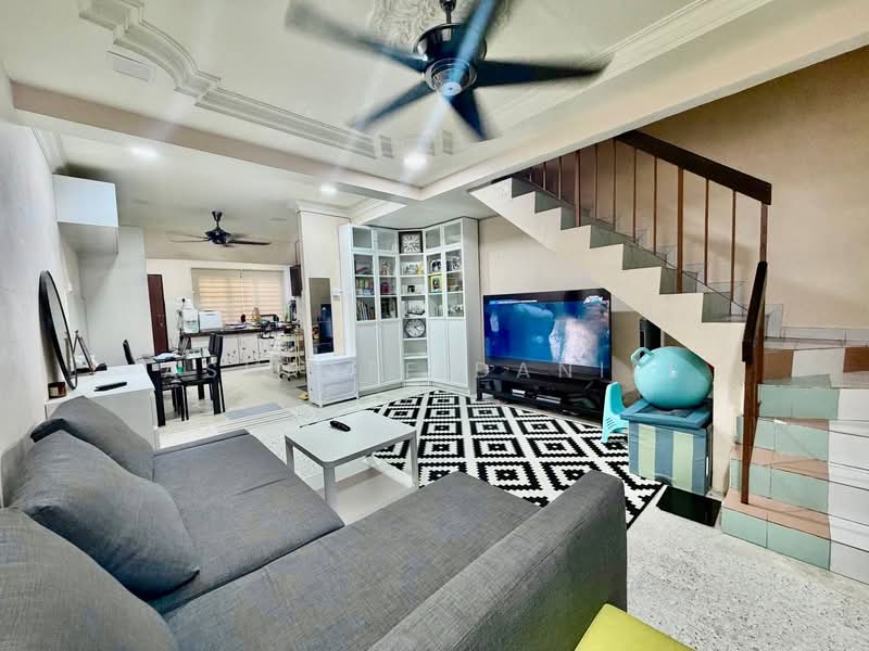 2-storey Terraced House for Sale in Batu Caves (Selangor) - Ashraff Daniel - Living Room - PropertyGuru.com.my