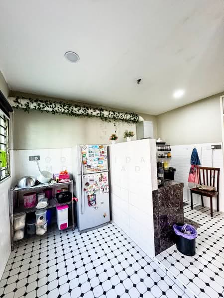 Terraced House for Sale in Bandar Puteri Klang (Klang) - Noor Hidayah Mohamad Noor - Kitchen - PropertyGuru.com.my