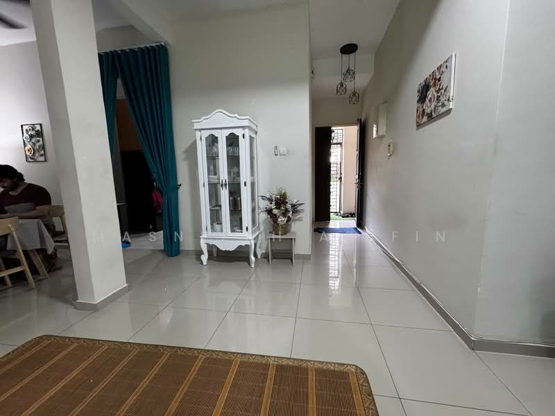 Townhouse for Sale in Bandar Tun Hussein Onn (Cheras) - Masnizah Arifin - Living Room - PropertyGuru.com.my