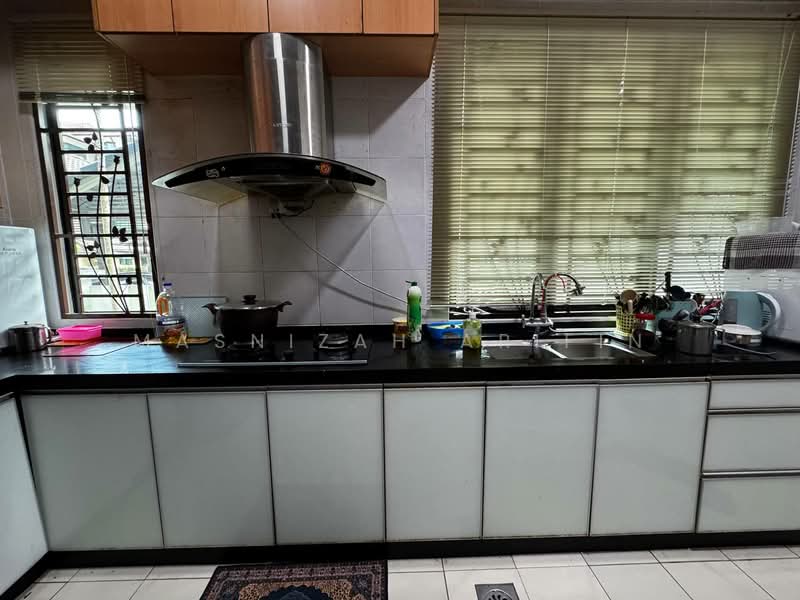 Townhouse for Sale in Bandar Tun Hussein Onn (Cheras) - Masnizah Arifin - Kitchen - PropertyGuru.com.my