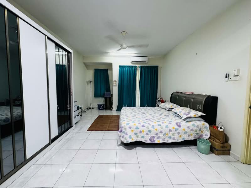 Townhouse for Sale in Bandar Tun Hussein Onn (Cheras) - Masnizah Arifin - Bedroom - PropertyGuru.com.my