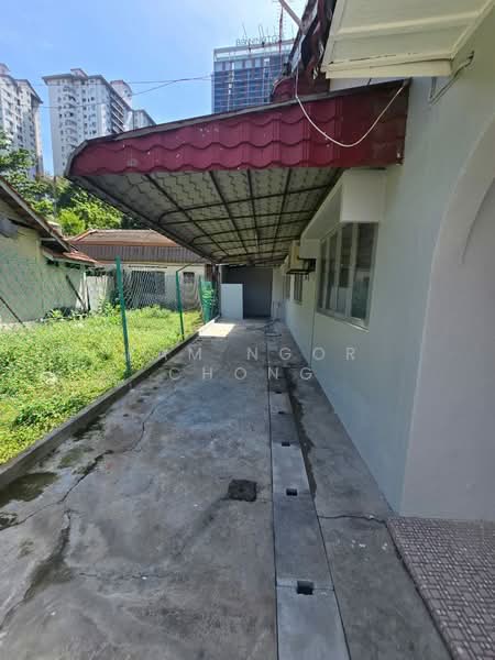 Bungalow for Rent in KLCC (KL City Centre) - Kam Ngor Chong - Exterior - PropertyGuru.com.my