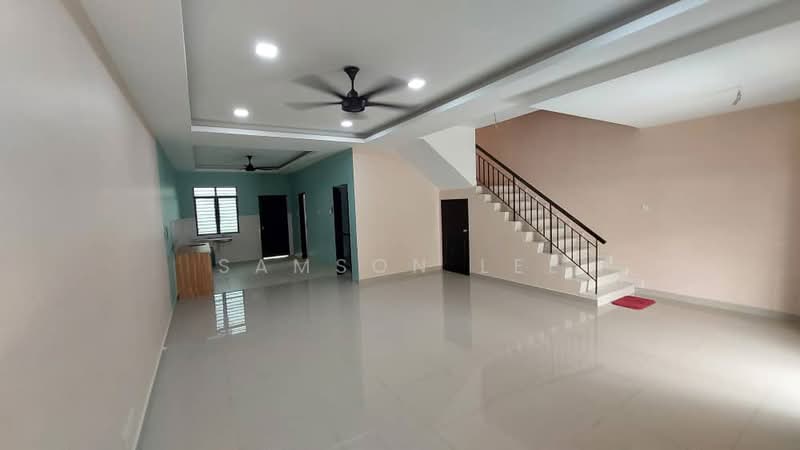 2-storey Terraced House for Sale in Rawang (Selangor) - Samson Lee - Living Room - PropertyGuru.com.my