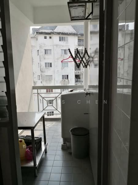 Condominium for Sale at Greenpark - Remus Chen - Balcony - PropertyGuru.com.my