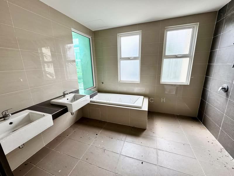 Semi-Detached House for Sale in Ramal Villa (Kajang) - Shazwan CH - Bathroom - PropertyGuru.com.my