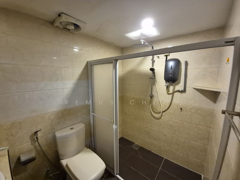 Rumah Teres untuk Dijual di Taman Selayang (Selayang) - Remus Chen - Bathroom - PropertyGuru.com.my