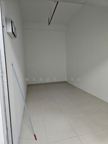 Retail Space for Sale in Bandar Botanic (Klang) - Wendy Lee - Interior - PropertyGuru.com.my
