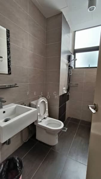 Servis Apartment untuk Disewa di Midhills - Felicia Poh - Bathroom - PropertyGuru.com.my
