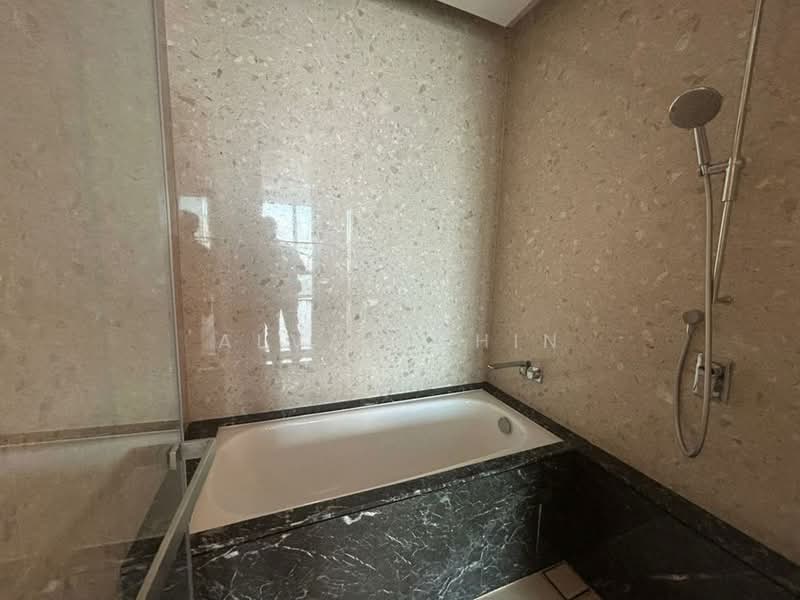 Servis Apartment untuk Disewa di Pavilion Damansara Heights - Alvan Chin - Bathroom - PropertyGuru.com.my