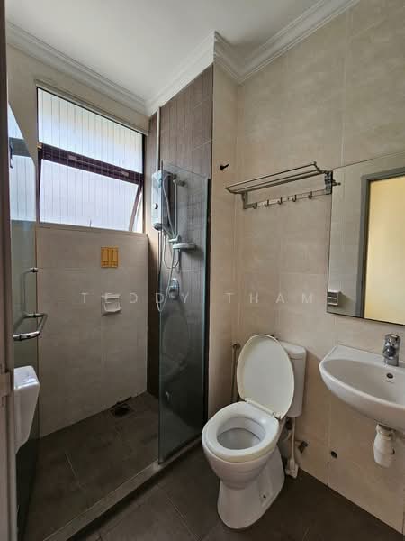 Rumah Teres 2 Tingkat untuk Dijual di Taman Putra Prima (Puchong) - Teddy Tham - Bathroom - PropertyGuru.com.my