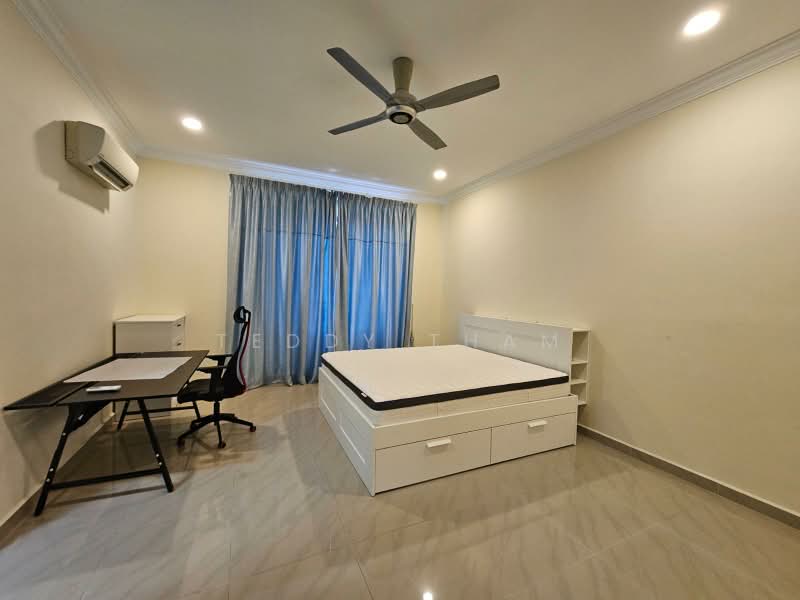 Rumah Teres 2 Tingkat untuk Dijual di Taman Putra Prima (Puchong) - Teddy Tham - Bedroom - PropertyGuru.com.my