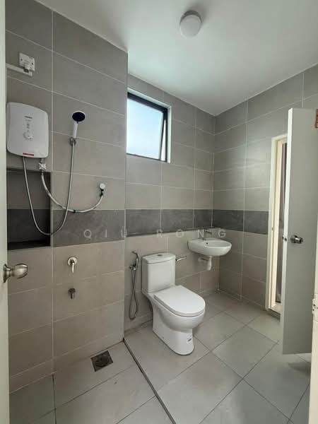 Rumah Teres 2 Tingkat untuk Disewa di Taman Adda Heights (Tebrau) - Qiu Rong - Bathroom - PropertyGuru.com.my