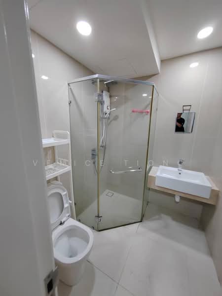 Servis Apartment untuk Disewa di Danau Kota Suite Apartments - Venice Tiong - Bathroom - PropertyGuru.com.my