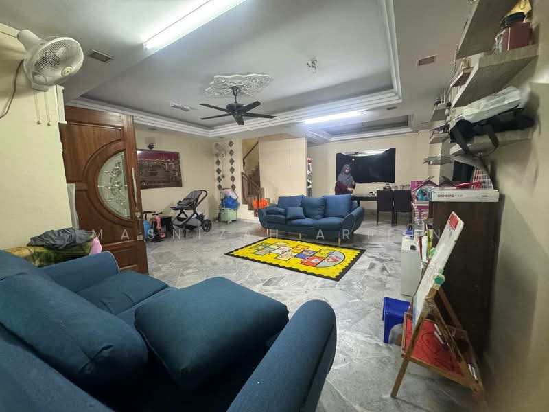 2-storey Terraced House for Sale in Taman Mesra (Shah Alam) - Masnizah Arifin - Living Room - PropertyGuru.com.my