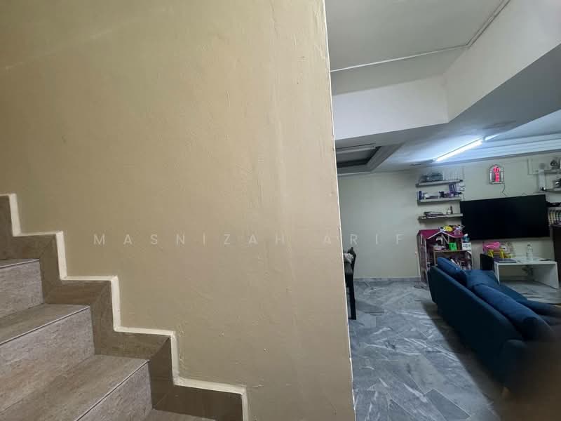 2-storey Terraced House for Sale in Taman Mesra (Shah Alam) - Masnizah Arifin - Living Room - PropertyGuru.com.my