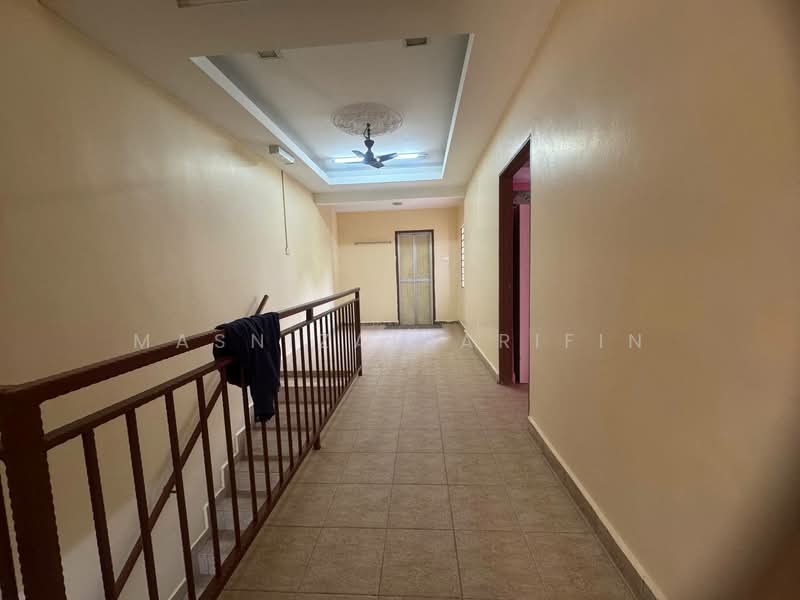 2-storey Terraced House for Sale in Taman Mesra (Shah Alam) - Masnizah Arifin - Corridor - PropertyGuru.com.my