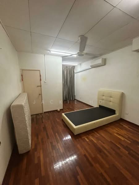 2.5-storey Terraced House for Sale in Bandar Puteri Puchong (Puchong) - Jackie Ho - Bedroom - PropertyGuru.com.my