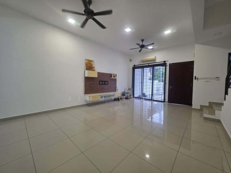 2-storey Terraced House for Sale in Bandar Seri Coalfields (Ijok) - Jimmy Tan - Living Room - PropertyGuru.com.my