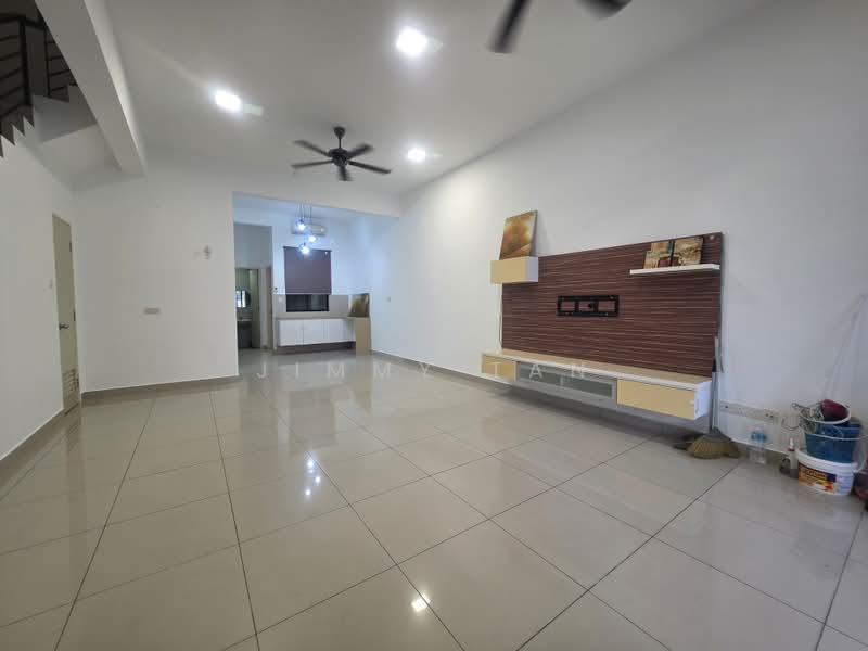 2-storey Terraced House for Sale in Bandar Seri Coalfields (Ijok) - Jimmy Tan - Living Room - PropertyGuru.com.my