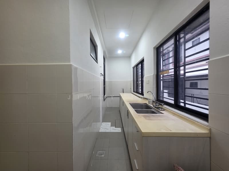 2-storey Terraced House for Sale in Bandar Seri Coalfields (Sungai Buloh) - Jimmy Tan - Kitchen - PropertyGuru.com.my