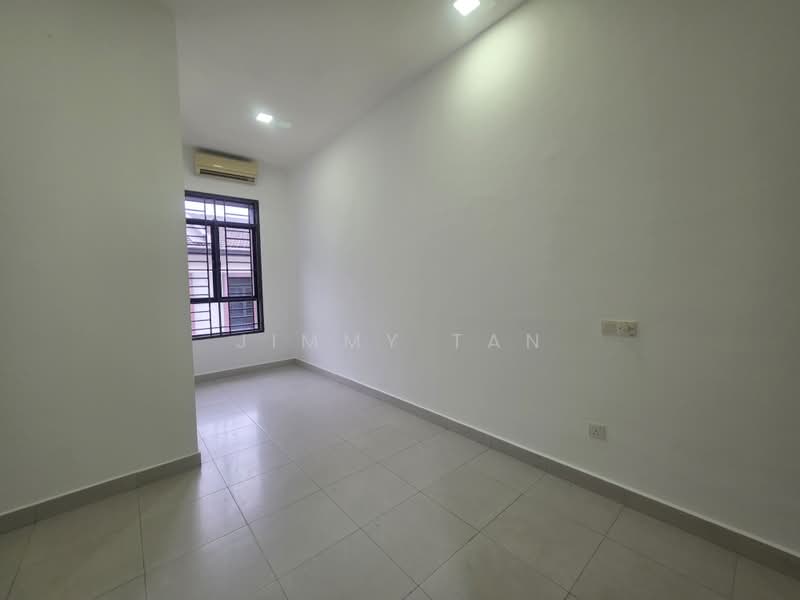 2-storey Terraced House for Sale in Bandar Seri Coalfields (Sungai Buloh) - Jimmy Tan - Interior - PropertyGuru.com.my