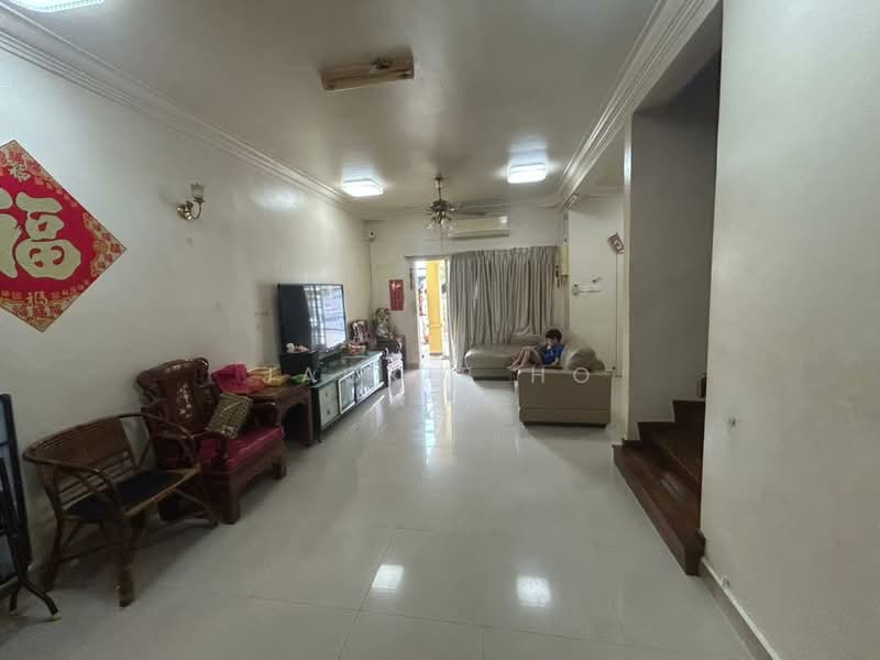 Rumah Teres 2.5 Tingkat untuk Dijual di Puchong (Selangor) - Jackie Ho - Living Room - PropertyGuru.com.my