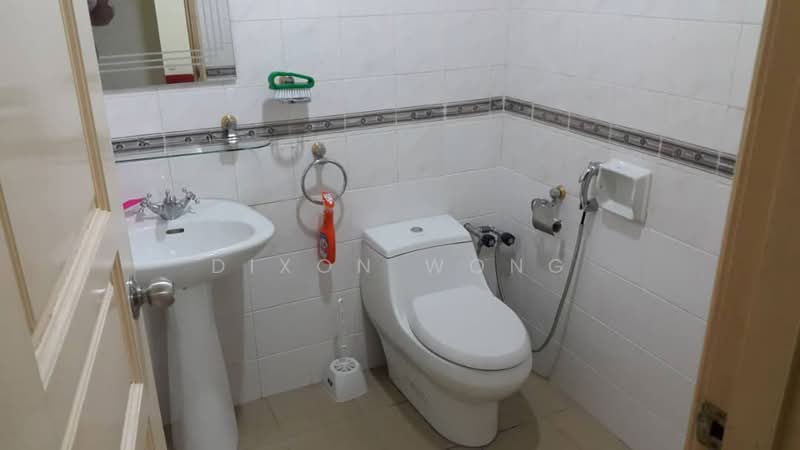 Townhouse for Rent in Bukit Jalil (Kuala Lumpur) - Dixon Wong - Bathroom - PropertyGuru.com.my