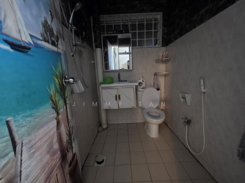 Rumah Teres 2 Tingkat untuk Disewa di Desa Coalfields (Sungai Buloh) - Jimmy Tan - Bathroom - PropertyGuru.com.my