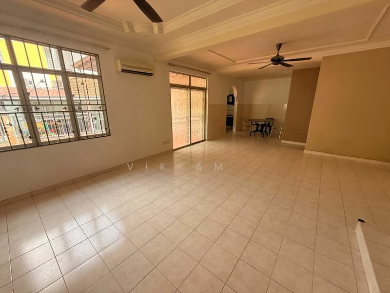 Semi-Detached House for Sale in Kota Emerald (Rawang) - Vikram . - Living Room - PropertyGuru.com.my