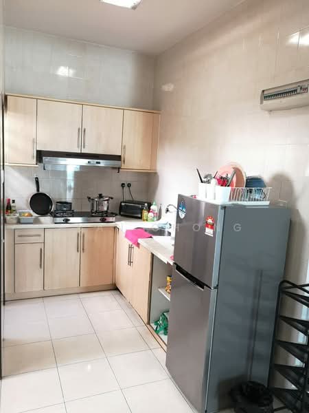 Service Residence for Sale at Serviced Residence @ Casa Tiara - Evan Chong - Kitchen - PropertyGuru.com.my