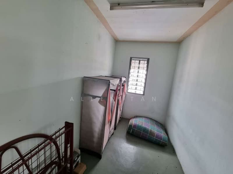 Pangsapuri untuk Dijual di Apartment Harmoni - Allen Tan - Bedroom - PropertyGuru.com.my