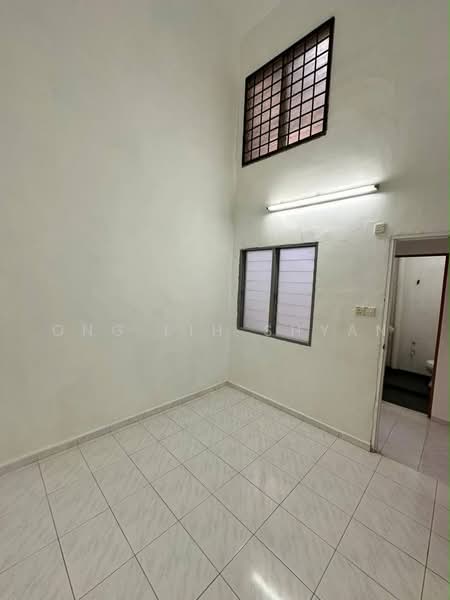 1-storey Terraced House for Sale in Taman Universiti (Skudai) - Ong Lih Shyan - Interior - PropertyGuru.com.my