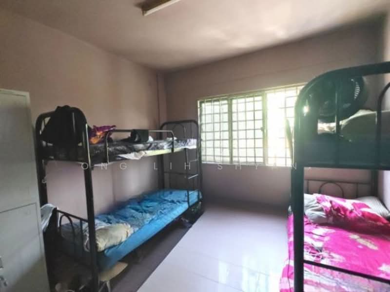 Pangsapuri untuk Dijual di Lily & Jasmine Apartment - Ong Lih Shyan - Bedroom - PropertyGuru.com.my