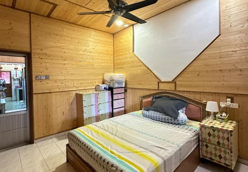 Rumah Teres 1 Tingkat untuk Dijual di Taman Harta Pertama (Bukit Baru) - CHIN FN - Bedroom - PropertyGuru.com.my