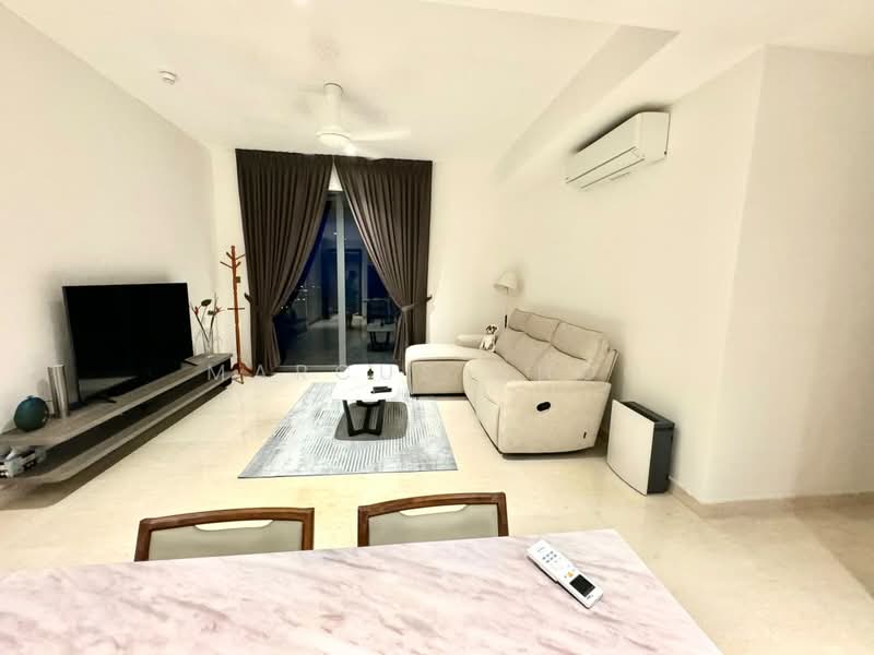 Servis Apartment untuk Disewa di Marriott Residence @ Gurney - Marcus Choo - Living Room - PropertyGuru.com.my