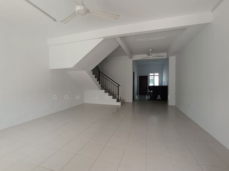 2-storey Terraced House for Rent in Scientex Bandar Jasin (Jasin) - Goh Jun Khai - Living Room - PropertyGuru.com.my