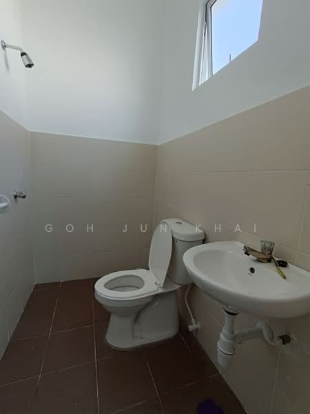 2-storey Terraced House for Rent in Scientex Bandar Jasin (Jasin) - Goh Jun Khai - Bathroom - PropertyGuru.com.my